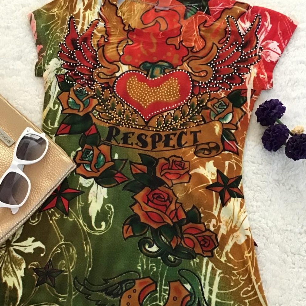 SantitasT-Shirt Top Size Sm Floral Pattern Short